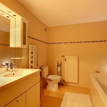 Plein Coeur De Montana Avec Parking Au Pied Du Ski-lift! Apartment *